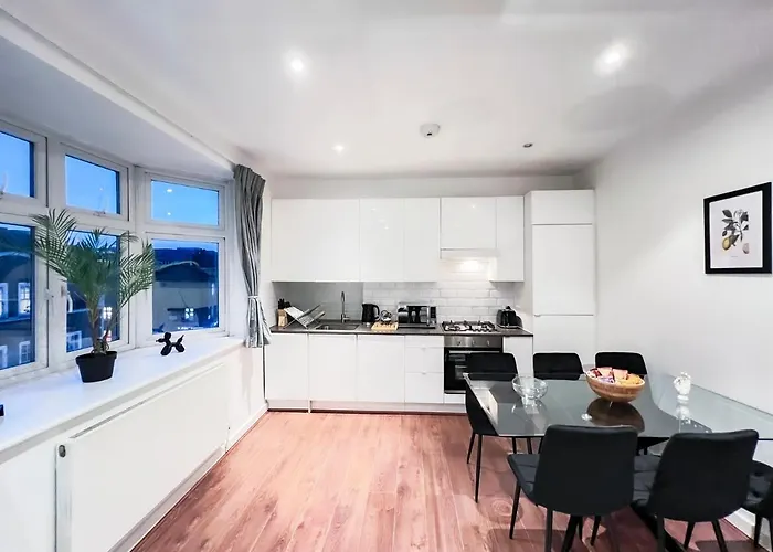 Prime Location Camden Luxury Apt Sleeps 6