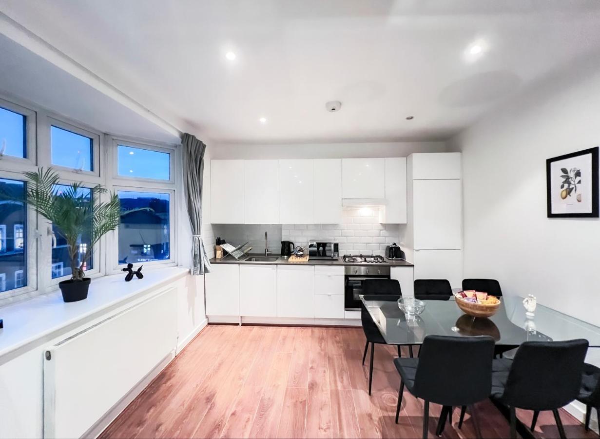 Prime Location Camden Luxury Sleeps 6 Apartment London